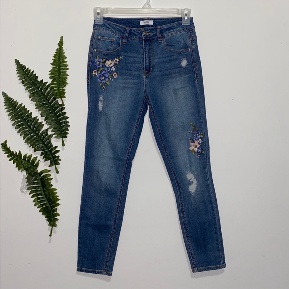 Kensie Jeans Blue Skinny Ripped Floral 4/27